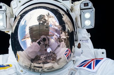 Tim Peake – FREE Primary KS1 & KS2 teaching resource - Scholastic