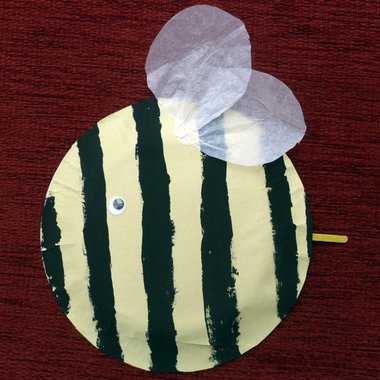 Paper plate bee Paper plate bee