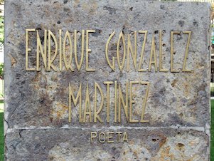 Placa en conmemoración de Enrique González Martínez (México)