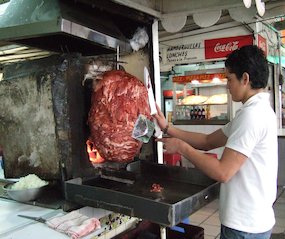 Kebab, puesto de tacos al trompo (México)