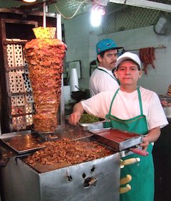 Kebab, puesto de tacos al trompo (México)