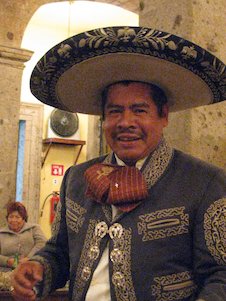 Mariachi, cantante, trovador (México)