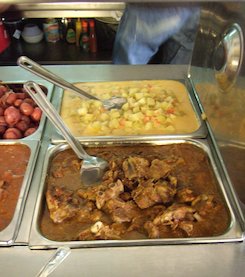 Costillitas y sopa de papas, costeletas y sopa de patatas, costillas, tenedor libre (México)