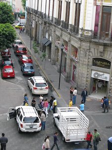 Calle concurrida  (México)