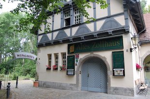 (das) Fachwerk, deutsches Restaurant