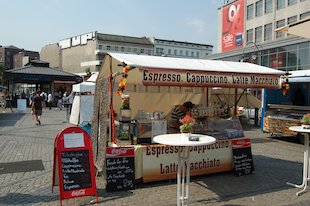 (der) Getränkestand