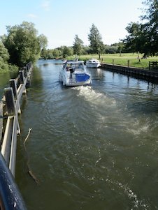 Lancha de río