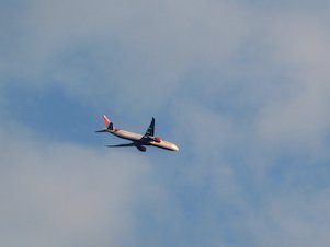 Avión volando