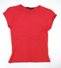 rotes T-Shirt