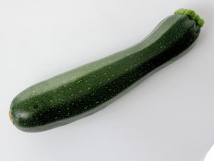(die) Zucchini, grün