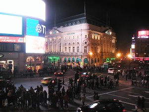 Piccadilly Circus 3